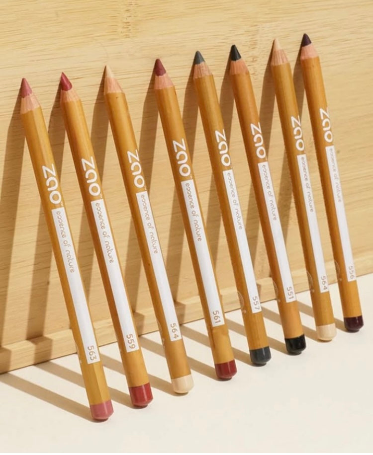 The Benefits of using a Lip Liner