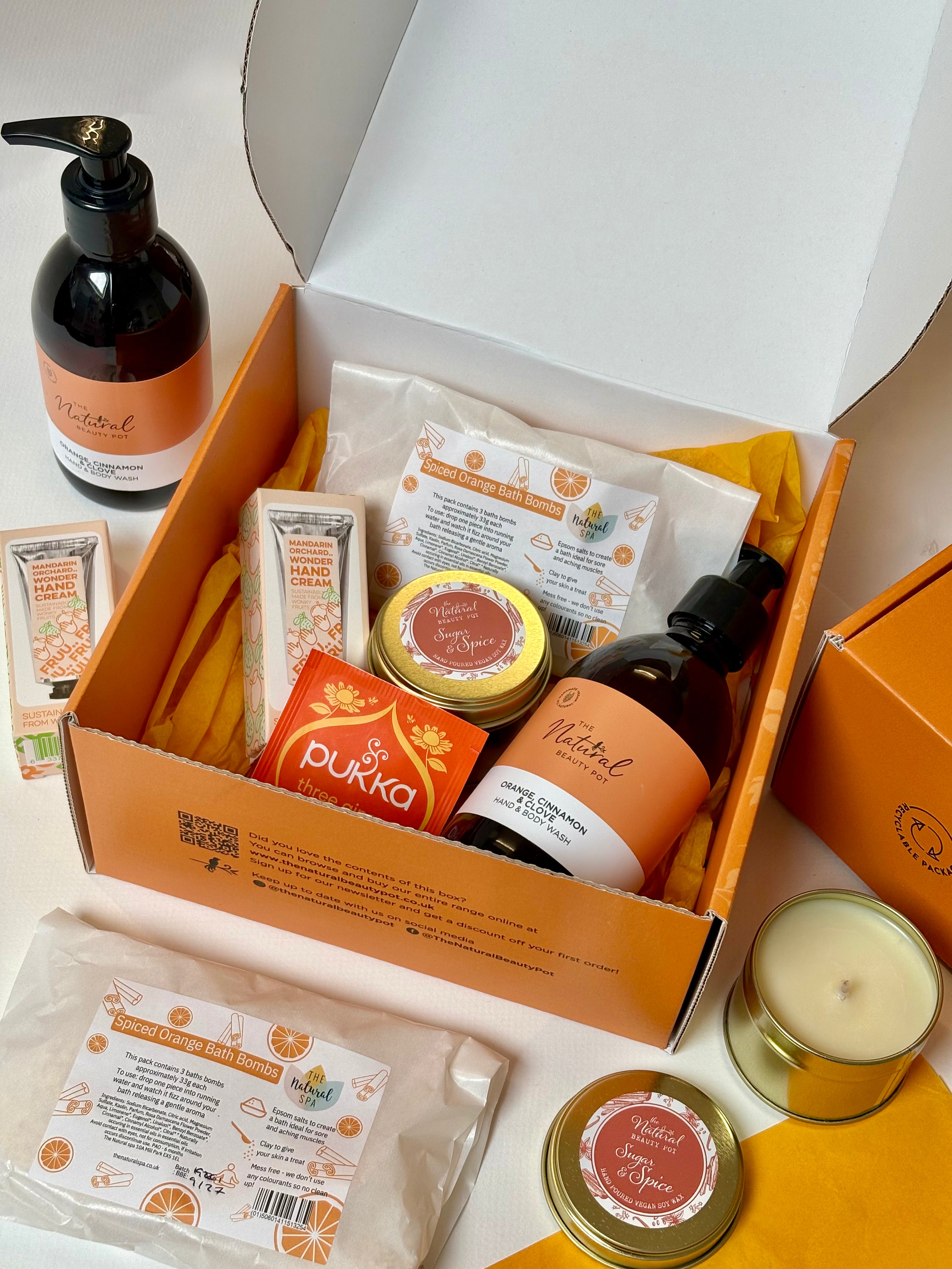 Cosy Gift Box Orange, Clove & Cinnamon