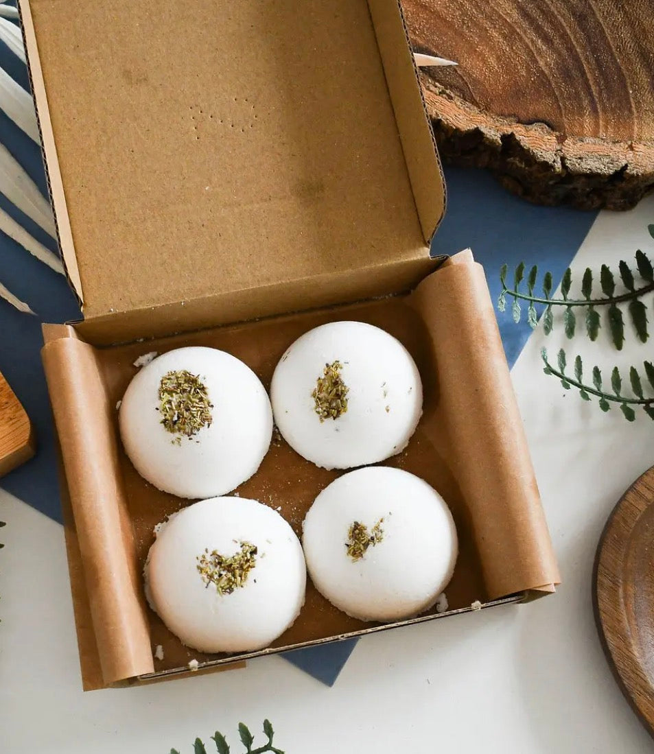 Aromatherapy Shower Steamers | Breathe Eucalyptus, Rosemary & Peppermint | Energising & Refreshing Shower Fizzers | Set of 4