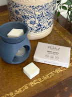 Irish Linen Wax Melts but The Natural Beauty Pot along with Wax Melt burner