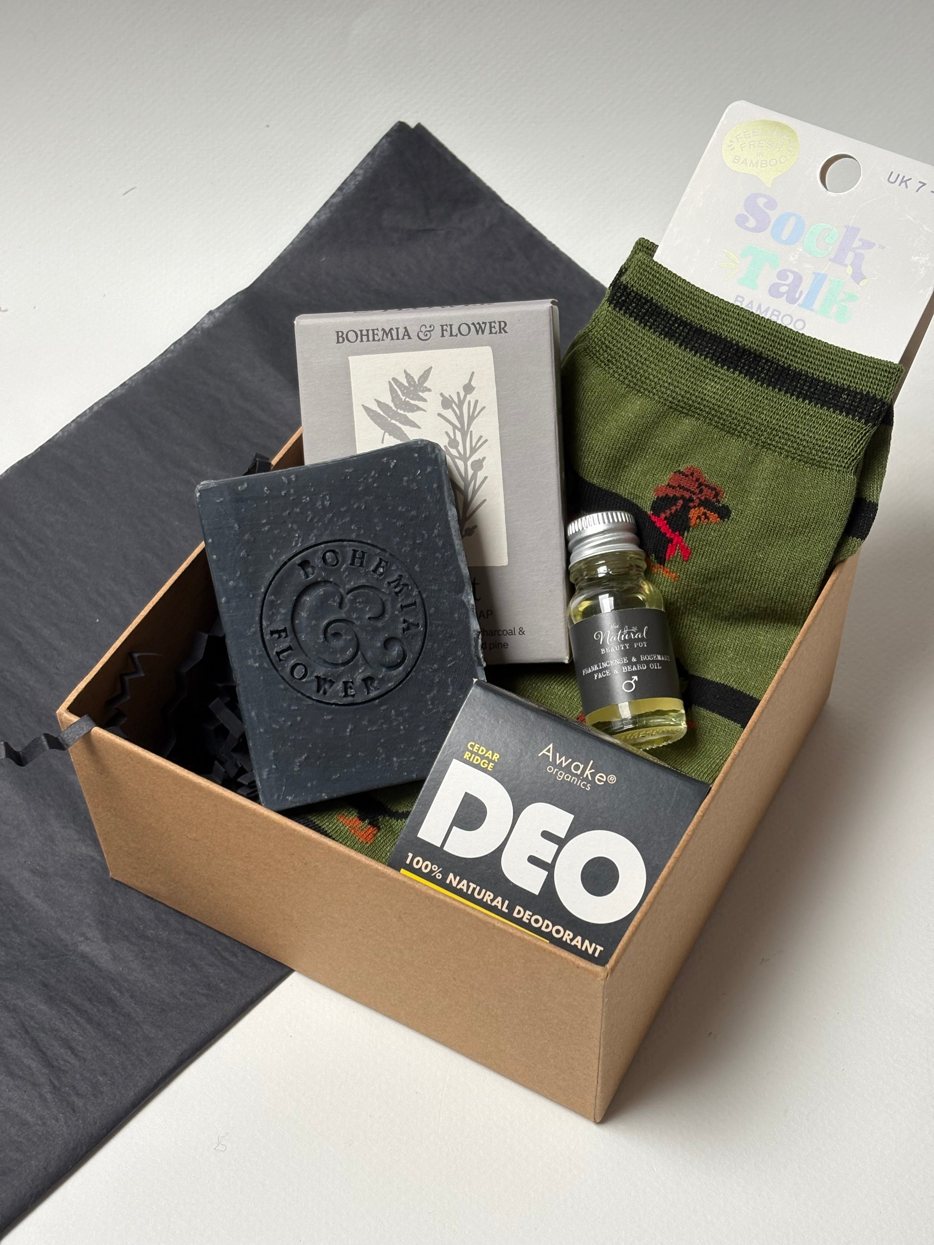 Mens cedar gift box natural deodorant, face & beard oil, soap and bamboo socks