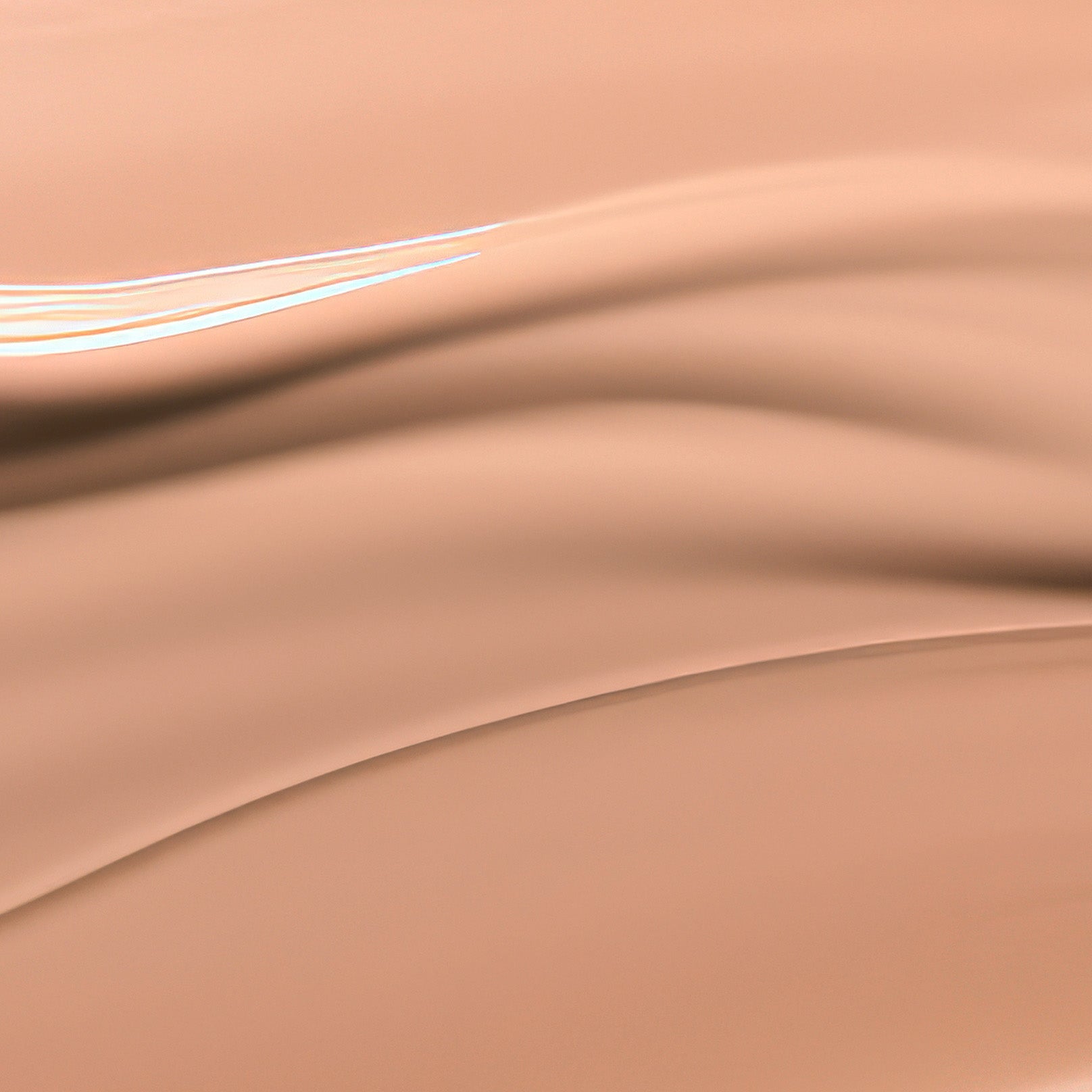 Natural lightweight Second Skin foundation 101873